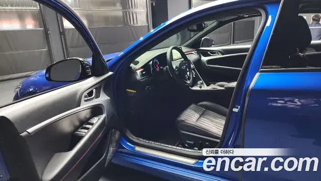 Genesis G70 2018 — Şəkil 19/20
