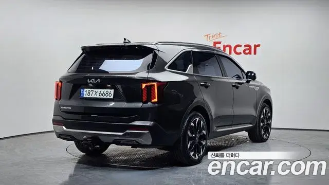 Kia Sorento 2024 — Фото 2/20