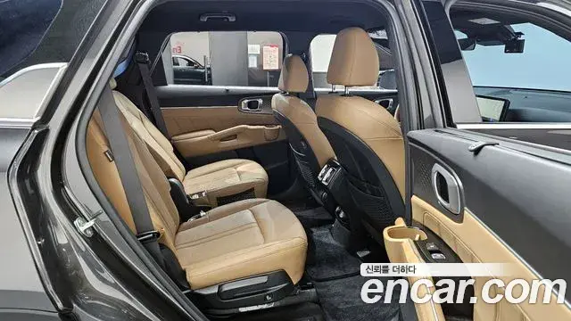 Kia Sorento 2024 — Фото 12/20