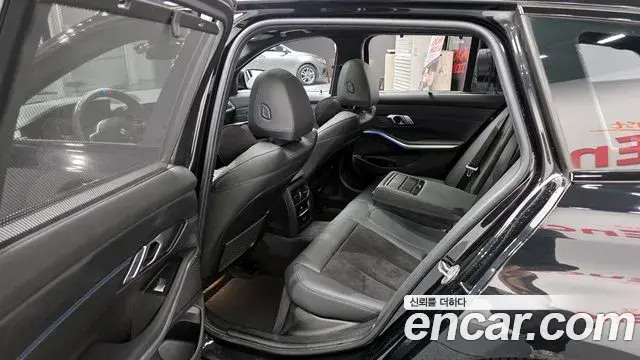 BMW 3 Series 2021 — Photo 15/20