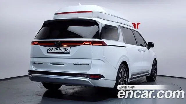 Kia Carnival 2021 — Photo 2/20
