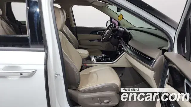 Kia Carnival 2021 — Photo 11/20