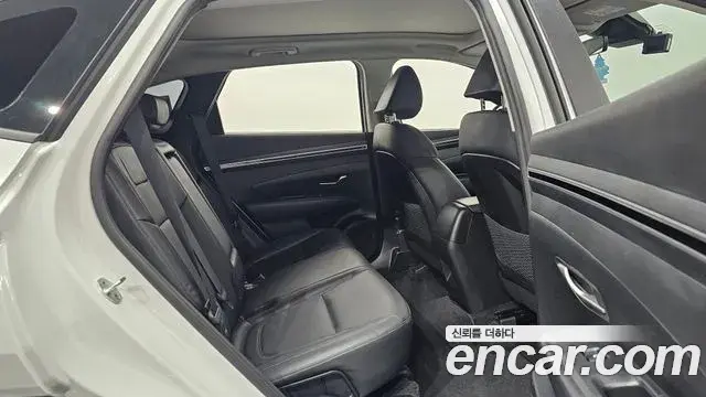 Hyundai Tucson Hybrid 2021 — Photo 16/20