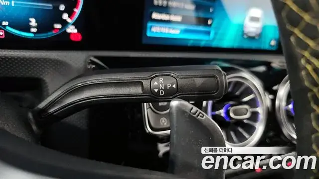Mercedes-Benz CLA-Class 2021 — Photo 18/20