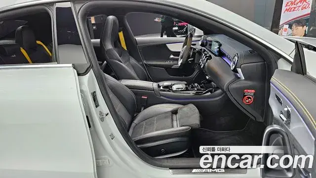 Mercedes-Benz CLA-Class 2021 — Photo 19/20