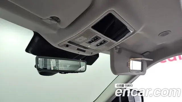 Land Rover Range Rover Evoque 2025 — Photo 4/20