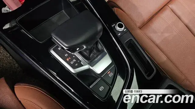 Audi A4 2022 — Photo 4/20