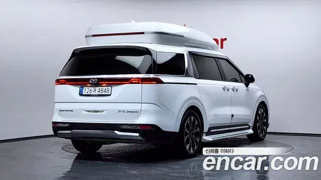 Kia Carnival 2020 — Фото 2/20