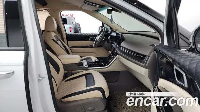 Kia Carnival 2020 — Фото 11/20