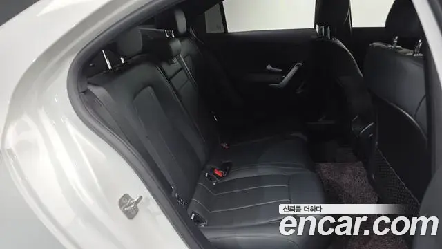 Mercedes-Benz A-Class 2024 — Photo 14/20