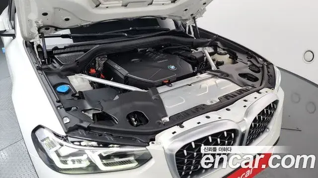 BMW X4 2022 — Photo 16/20