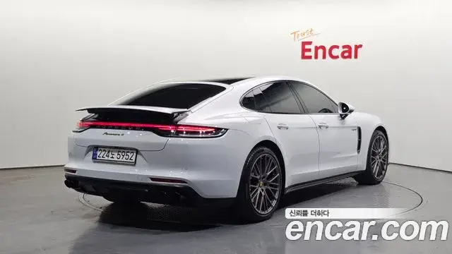 Porsche Panamera 2023 — Şəkil 5/20