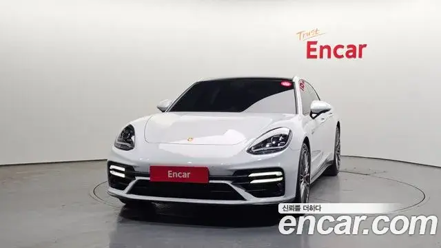 Porsche Panamera 2023 — Şəkil 16/20