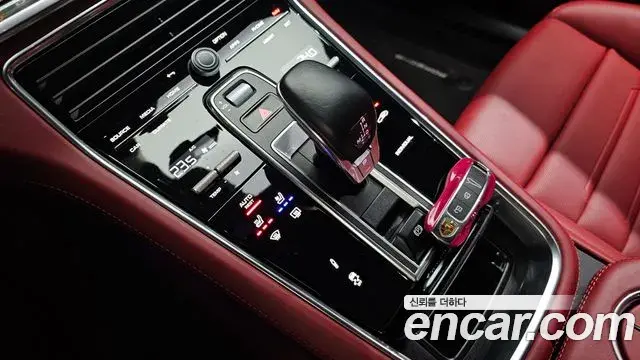 Porsche Panamera 2023 — Şəkil 2/20