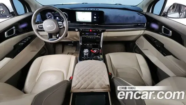 Kia Carnival 2022 — ფოტო 7/20