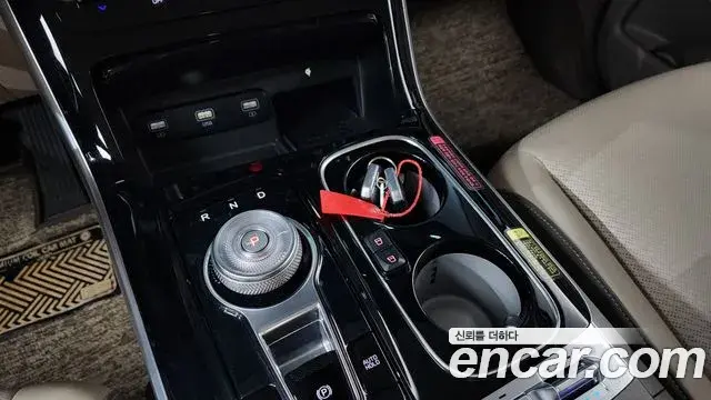 Kia Carnival 2022 — ფოტო 11/20