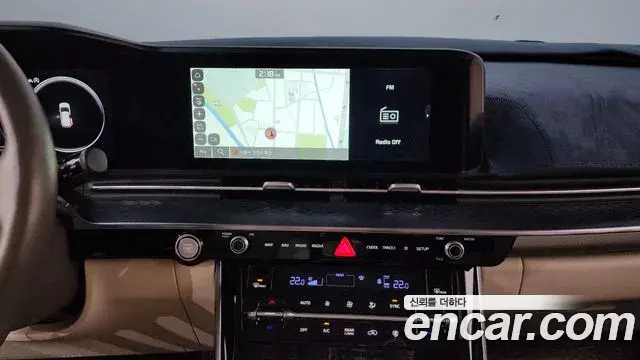 Kia Carnival 2022 — ფოტო 13/20