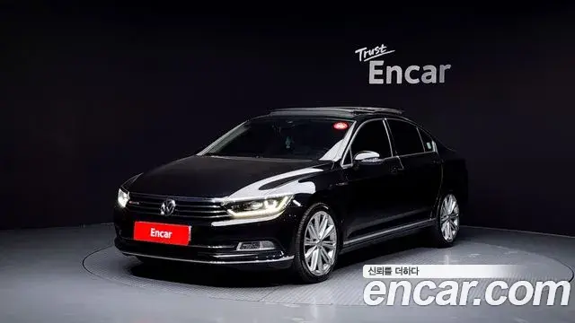 Volkswagen Passat GT 2018 — Şəkil 16/20