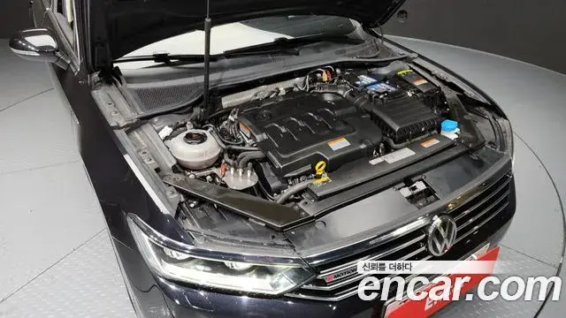 Volkswagen Passat GT 2018 — Şəkil 3/20