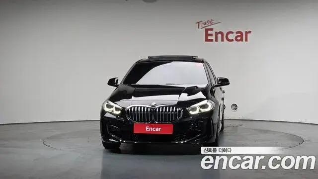 BMW 1 Series 2023 — ფოტო 5/20