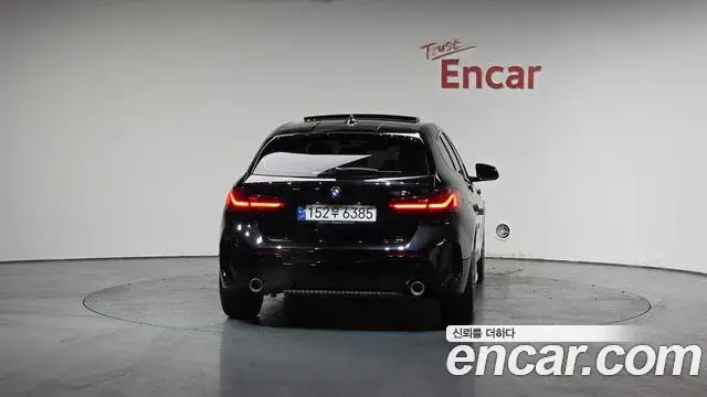 BMW 1 Series 2023 — ფოტო 13/20