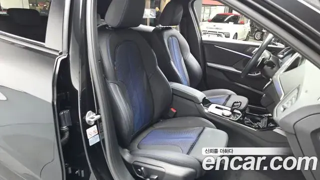 BMW 1 Series 2023 — ფოტო 1/20