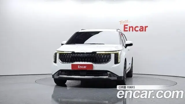 Kia Carnival 2024 — Şəkil 9/20