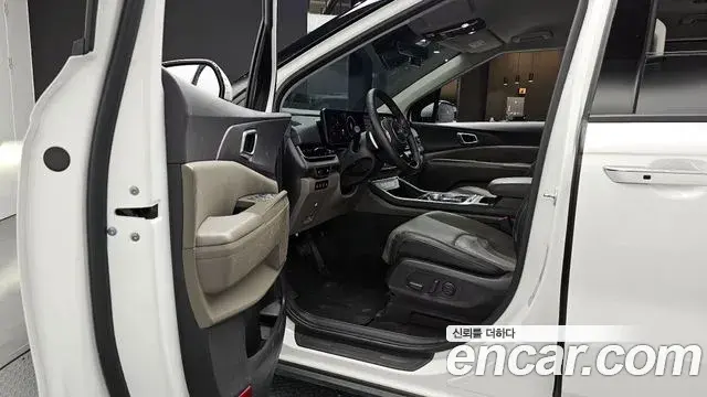 Kia Carnival 2024 — Şəkil 2/20