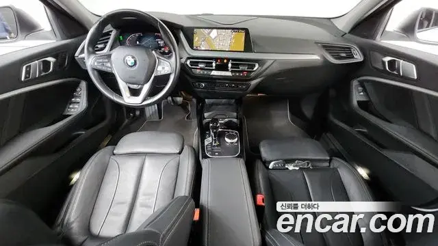 BMW 1 Series 2022 — Photo 7/20
