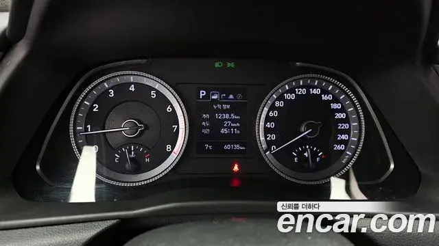 Hyundai Sonata 2020 — Фото 8/20