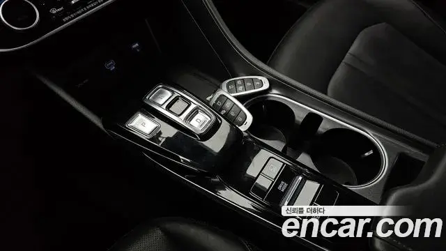 Hyundai Sonata 2020 — Фото 9/20
