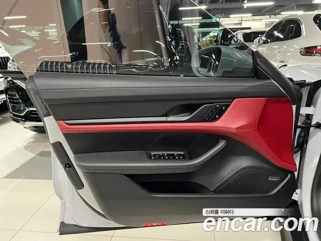 Porsche Taycan 2023 — Şəkil 4/17