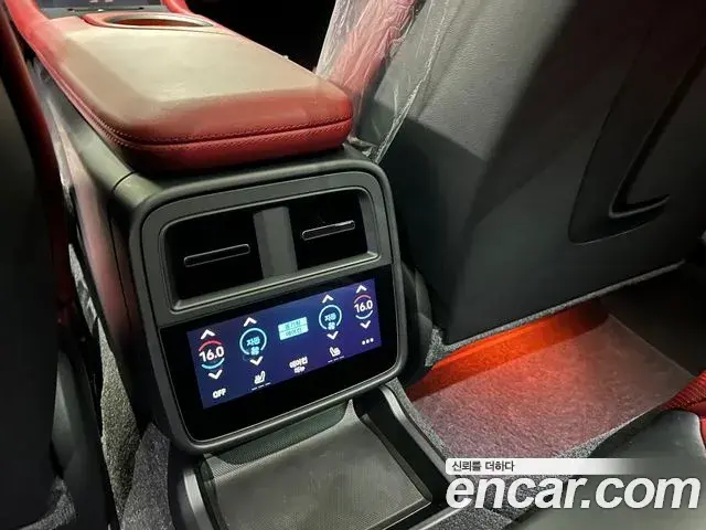 Porsche Taycan 2023 — Şəkil 16/17