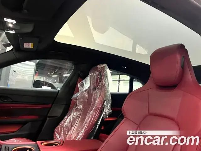 Porsche Taycan 2023 — Şəkil 3/17