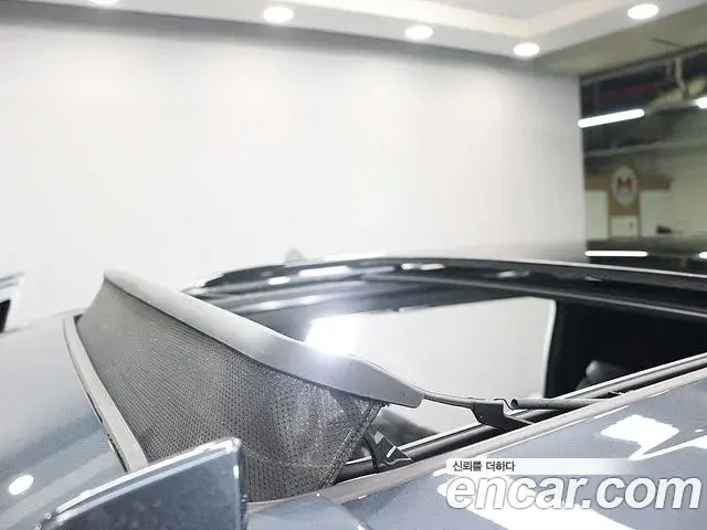 Cadillac Escalade 2021 — ფოტო 15/20