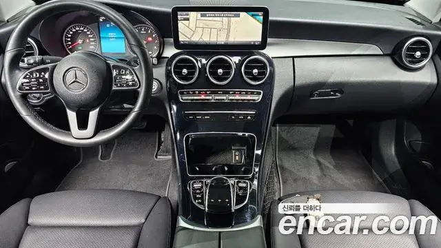 Mercedes-Benz C-Class 2019 — ფოტო 5/20