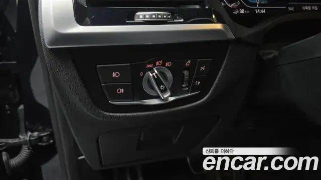 BMW X3 2021 — Şəkil 12/20