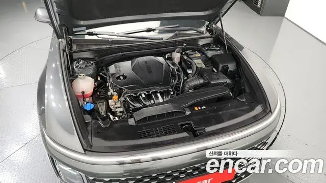 Hyundai Grandeur Hybrid 2022 — ფოტო 2/20
