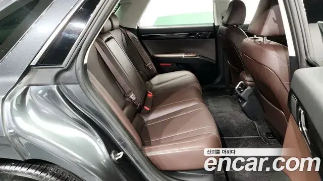 Hyundai Grandeur Hybrid 2022 — ფოტო 17/20
