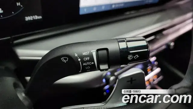 Hyundai Grandeur Hybrid 2022 — ფოტო 8/20