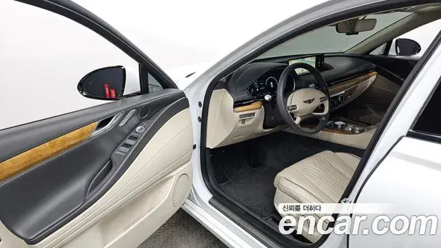 Genesis G80 2023 — ფოტო 12/20