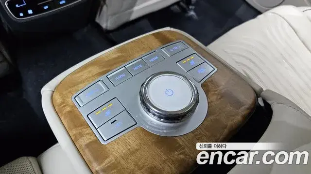 Genesis G80 2023 — ფოტო 4/20