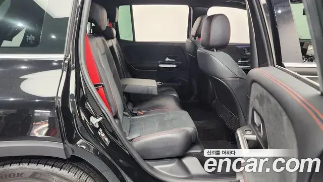 Mercedes-Benz GLB-Class 2021 — ფოტო 7/20