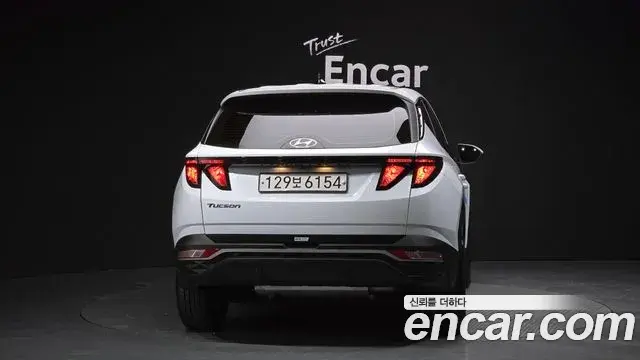 Hyundai Tucson Hybrid 2022 — ფოტო 18/20