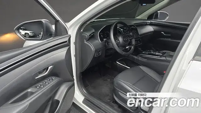 Hyundai Tucson Hybrid 2022 — ფოტო 2/20