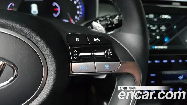 Hyundai Tucson Hybrid 2022 — ფოტო 16/20