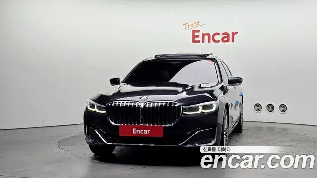 BMW 7 Series 2020 — ფოტო 20/20