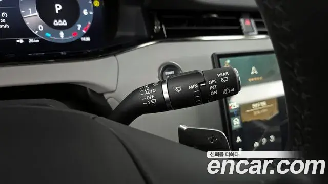 Land Rover Range Rover Evoque 2024 — Фото 16/20