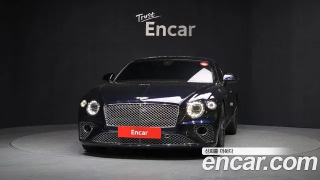 Bentley Continental GT 2019 — Photo 11/20
