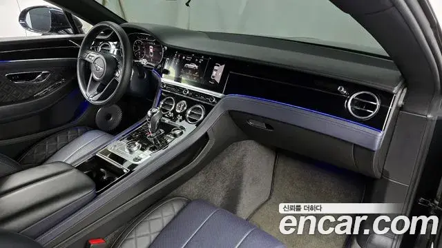 Bentley Continental GT 2019 — Photo 13/20